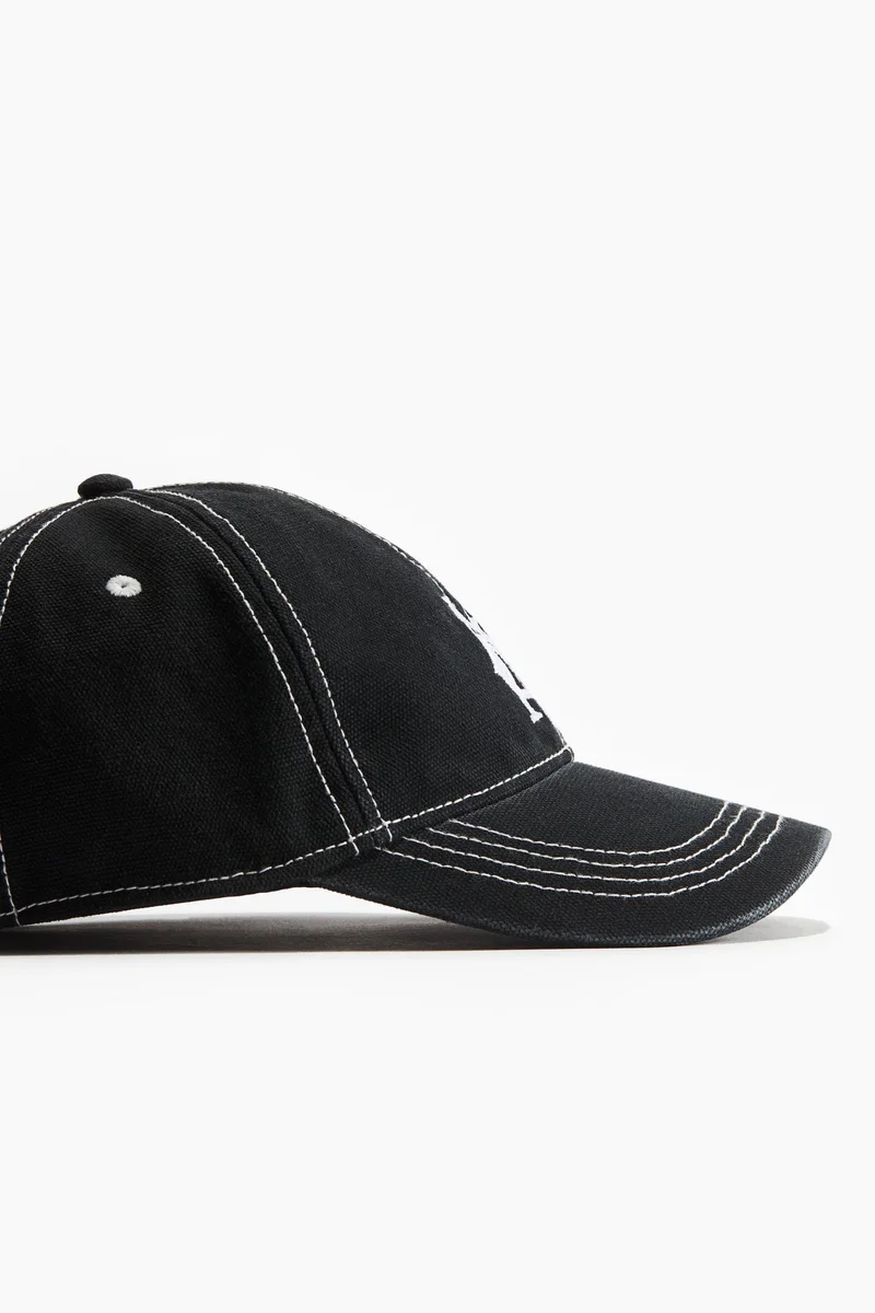 اتش اند ام قبعة تويل برسومات